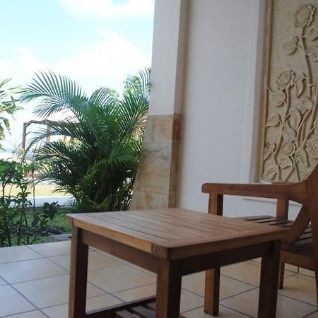 Lombok Beach Hotel Montongbuwoh Esterno foto