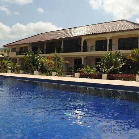Lombok Beach Hotel Montongbuwoh Esterno foto