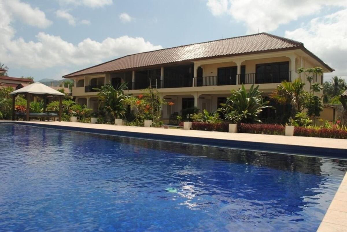 Lombok Beach Hotel Montongbuwoh Esterno foto